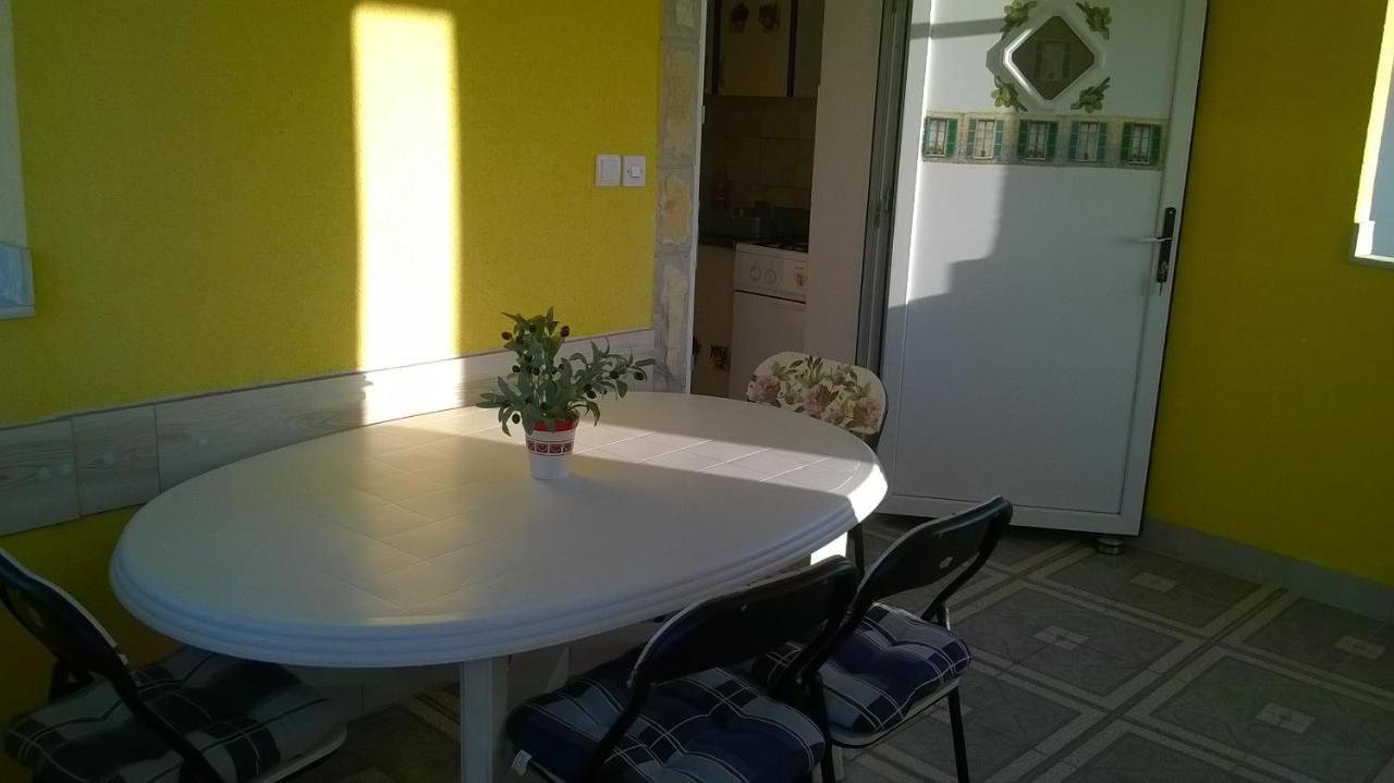 Apartmani Jakovljevic Murter Eksteriør billede