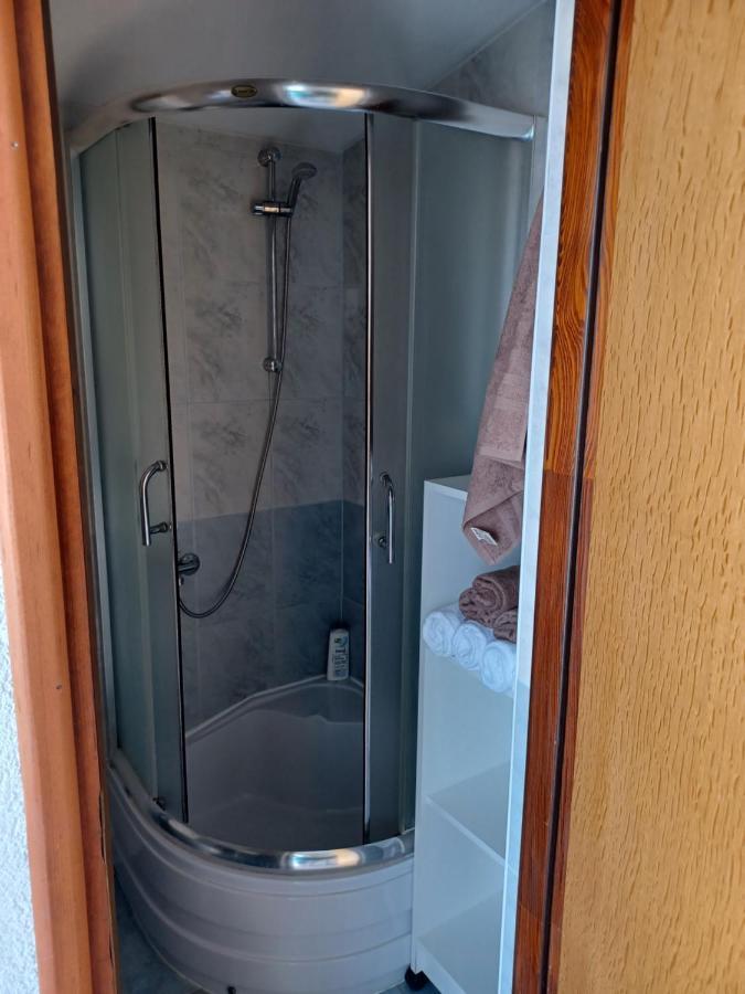 Apartmani Jakovljevic Murter Eksteriør billede